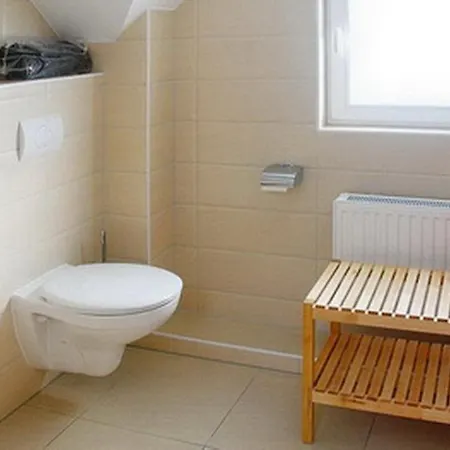 Holiday home Ruegentraum Glowe