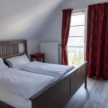 Ruegentraum Sauna - Kamin - Wlan - Lage - Bis 6 Personen *