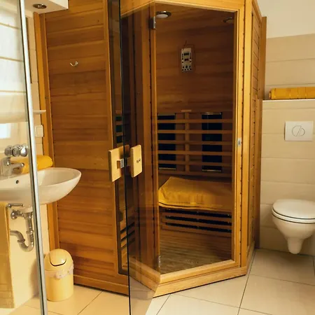 Ruegentraum Sauna - Kamin - Wlan - Lage - Bis 6 Personen *