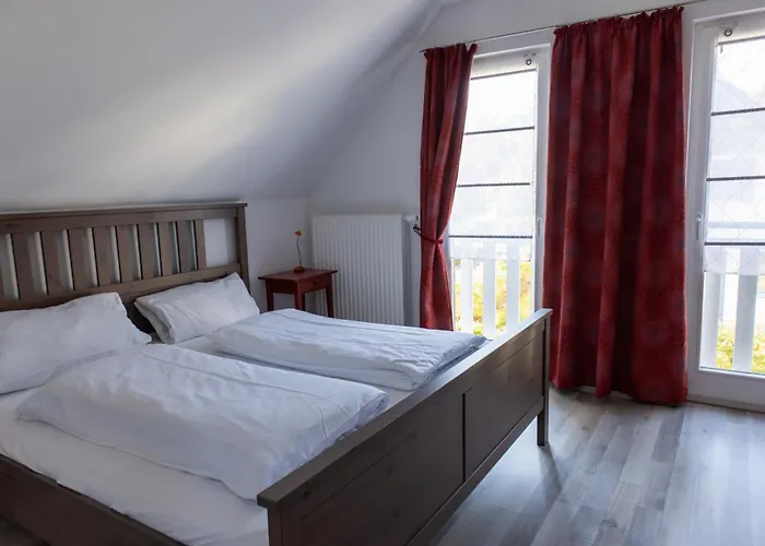 Ruegentraum Sauna - Kamin - Wlan - Lage - Bis 6 Personen *