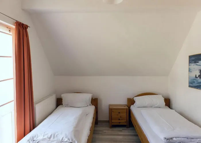 Ruegentraum Sauna - Kamin - Wlan - Lage - Bis 6 Personen Nyaraló *