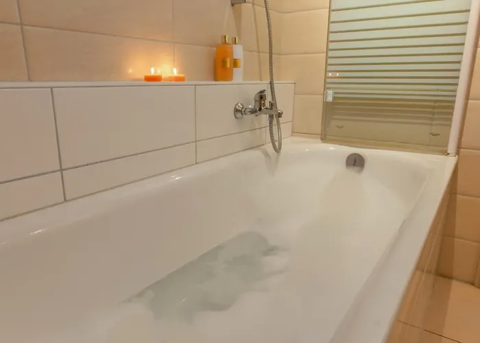 Ruegentraum Sauna - Kamin - Wlan - Lage - Bis 6 Personen Glowe